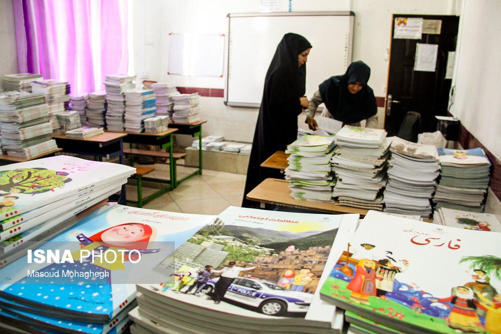 دانش‌آموزان جامانده تا دهم شهریور ثبت سفارش کتابهای درسی را انجام دهند/ فعالیت سامانه ثبت کتب درسی تا ۳۱ شهریور