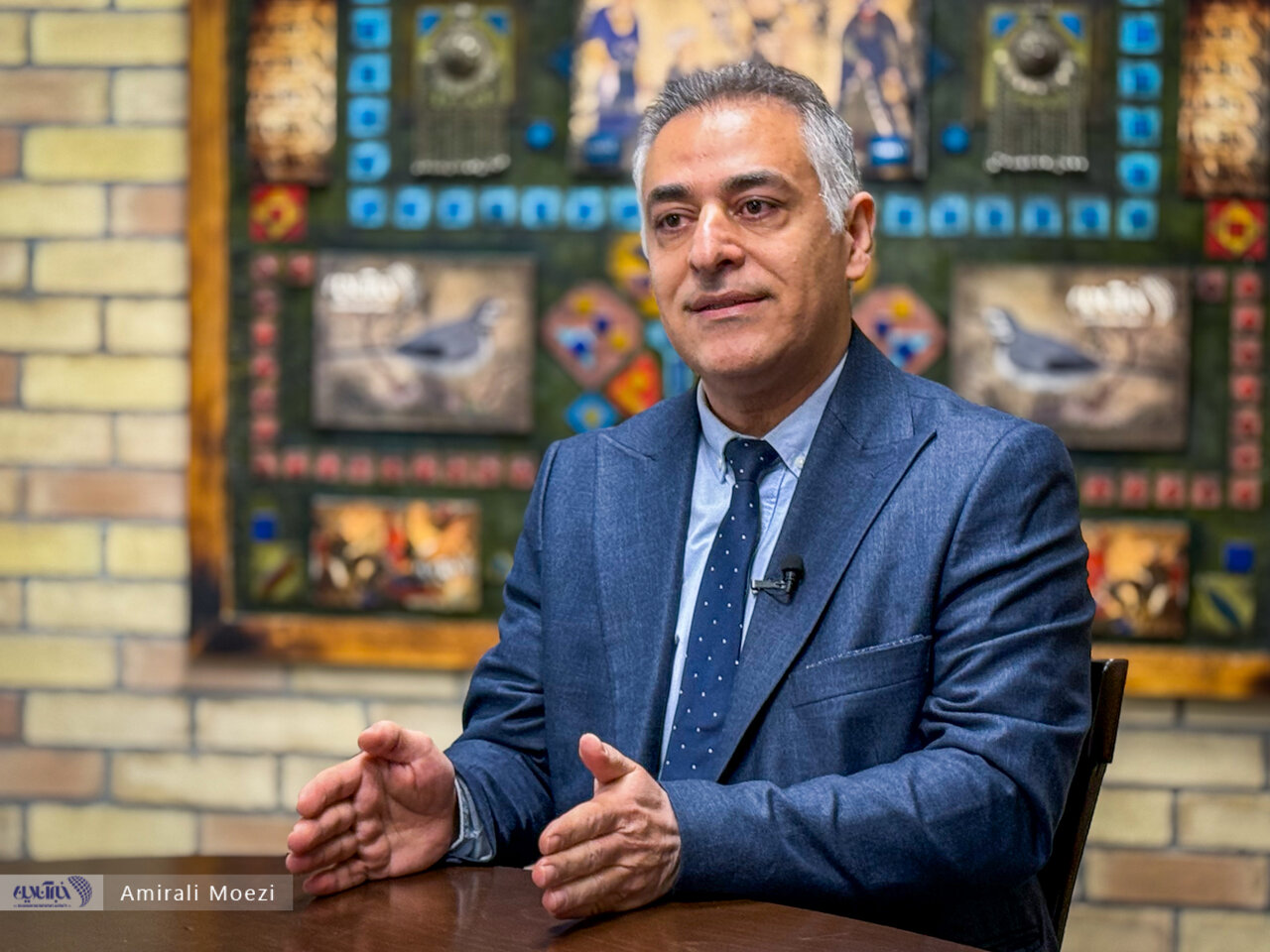 رواج «جراح مُهر زن»؛ جراح بیمار می بیند تکنسین عمل می کند/ مریض فروشی از طریق پیچ های اینستاگرامی/ حجیم کردن اعضای بدن به فضیلت تبدیل شده