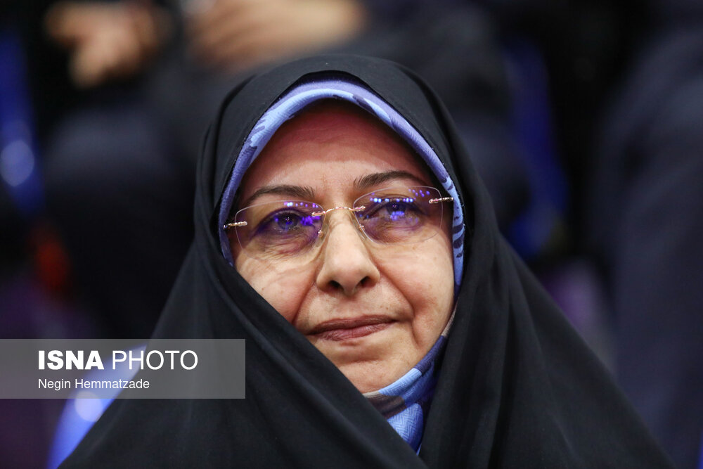 آموزش | تشک ضرورت هویتیابی دختران/ آموزش تشکیل خانواده باید برای «پسران» هم اتفاق افتد