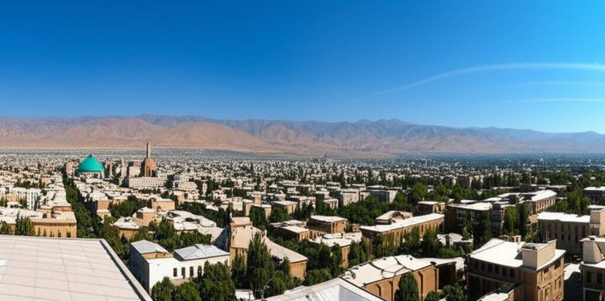 شهر ارومیه در شمال غرب ایران، هم مرز با وان ترکیه