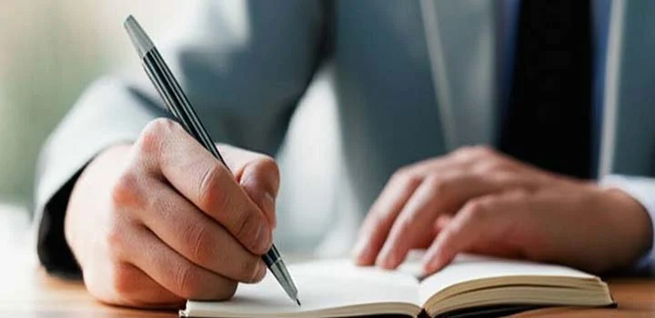 ایران پیپر | کتاب نحوه نوشتن منابع فارسی در مقاله