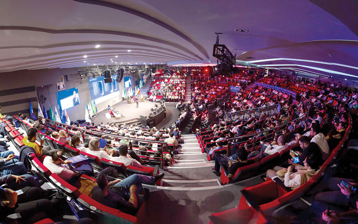 چرا شرکت‌های بزرگ از لندینگ‌ساز آماده استفاده نمی‌کنند؟