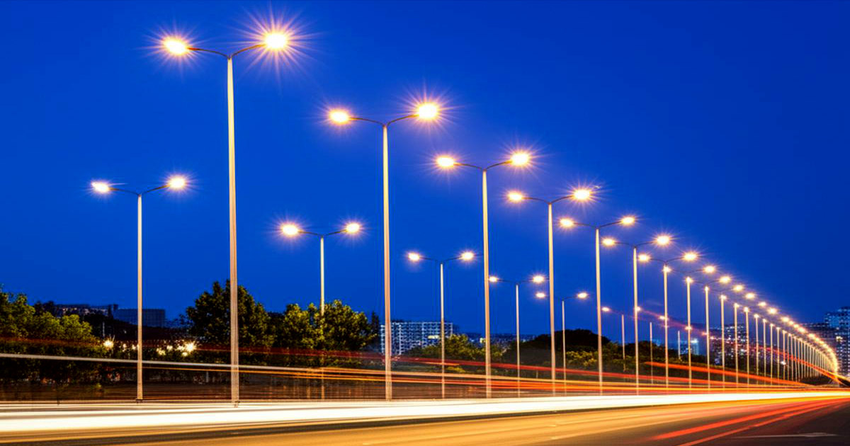 پایه چراغ روشنایی LED؛ انتخابی مدرن و اقتصادی