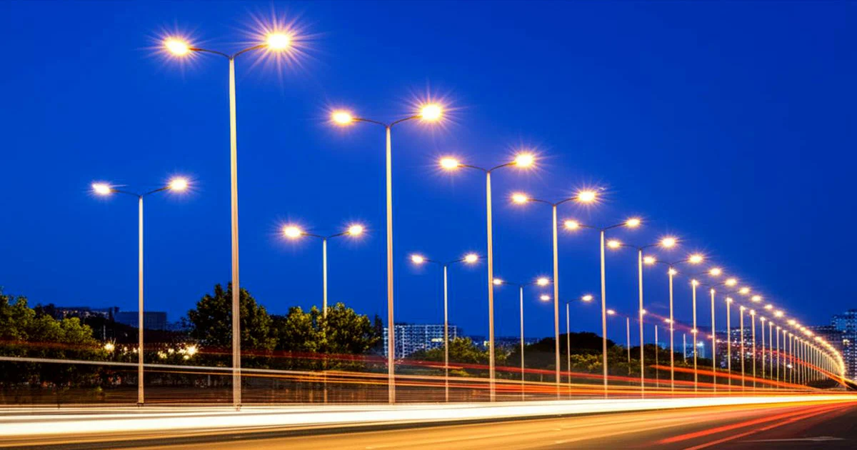 پایه چراغ روشنایی LED؛ انتخابی مدرن و اقتصادی